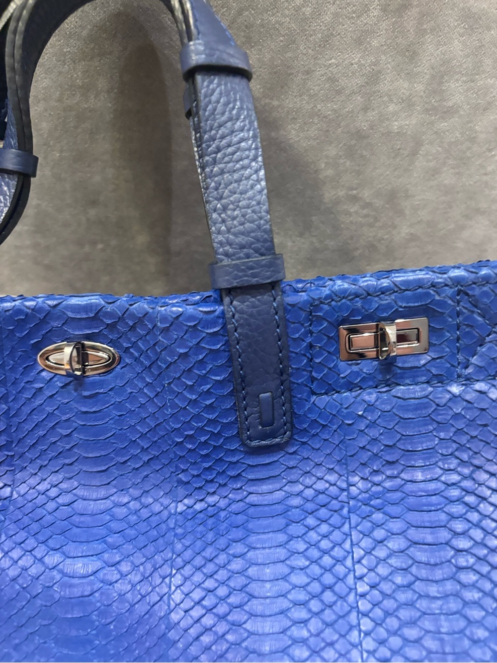 Designer snakeskin Blue Satchel Handbag - Picture 3 of 6